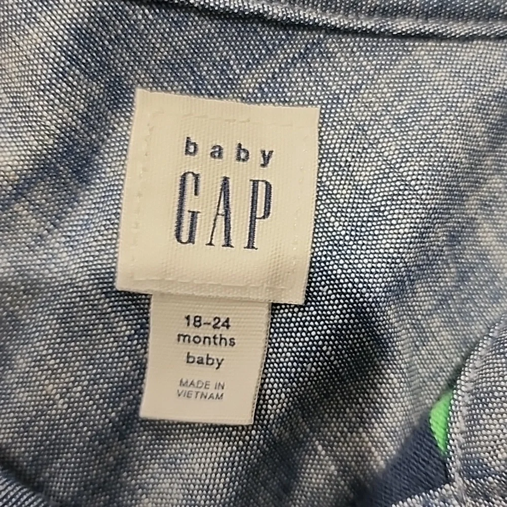NWT Gap one piece - Picture 3 of 6